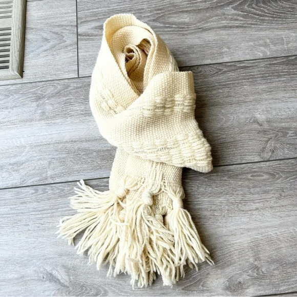 Vintage Maria  Svatina Pure Wool Southwestern Handwoven Scarf - Picture 4 of 9